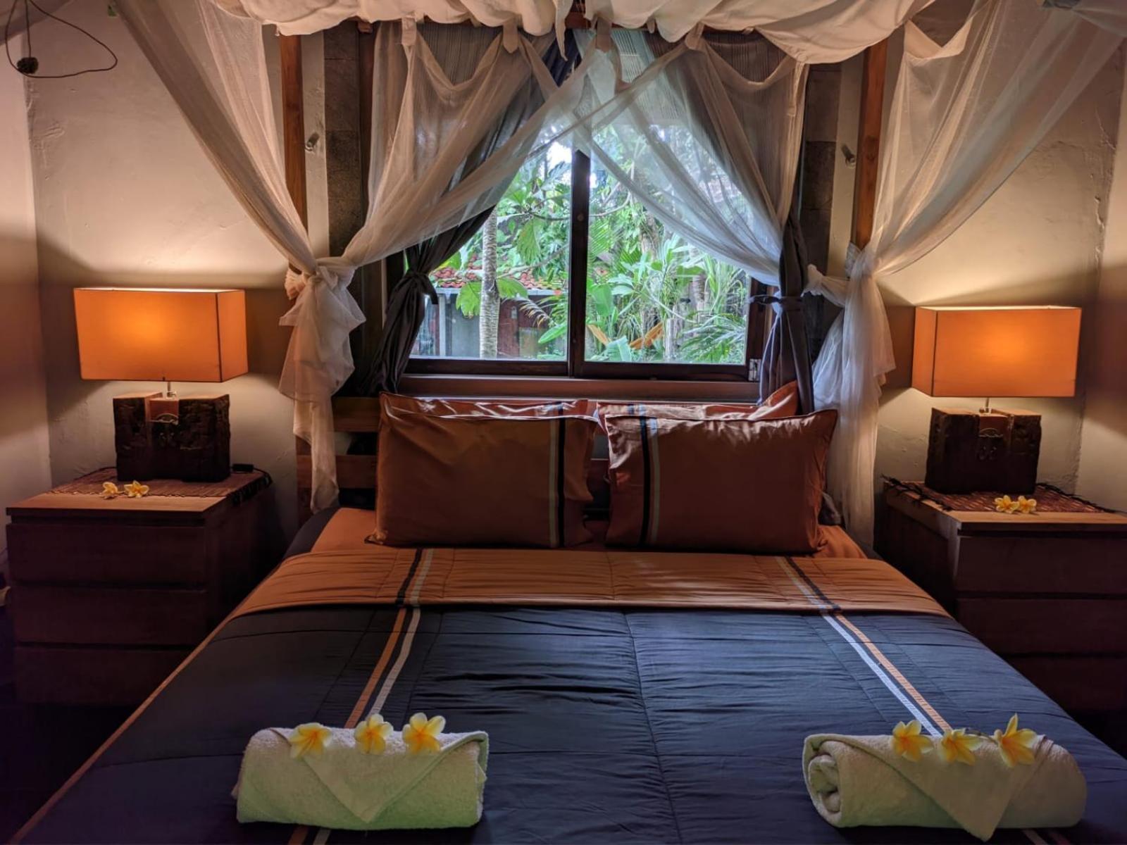 Astuti Gallery Homestay Yogyakarta Exterior photo