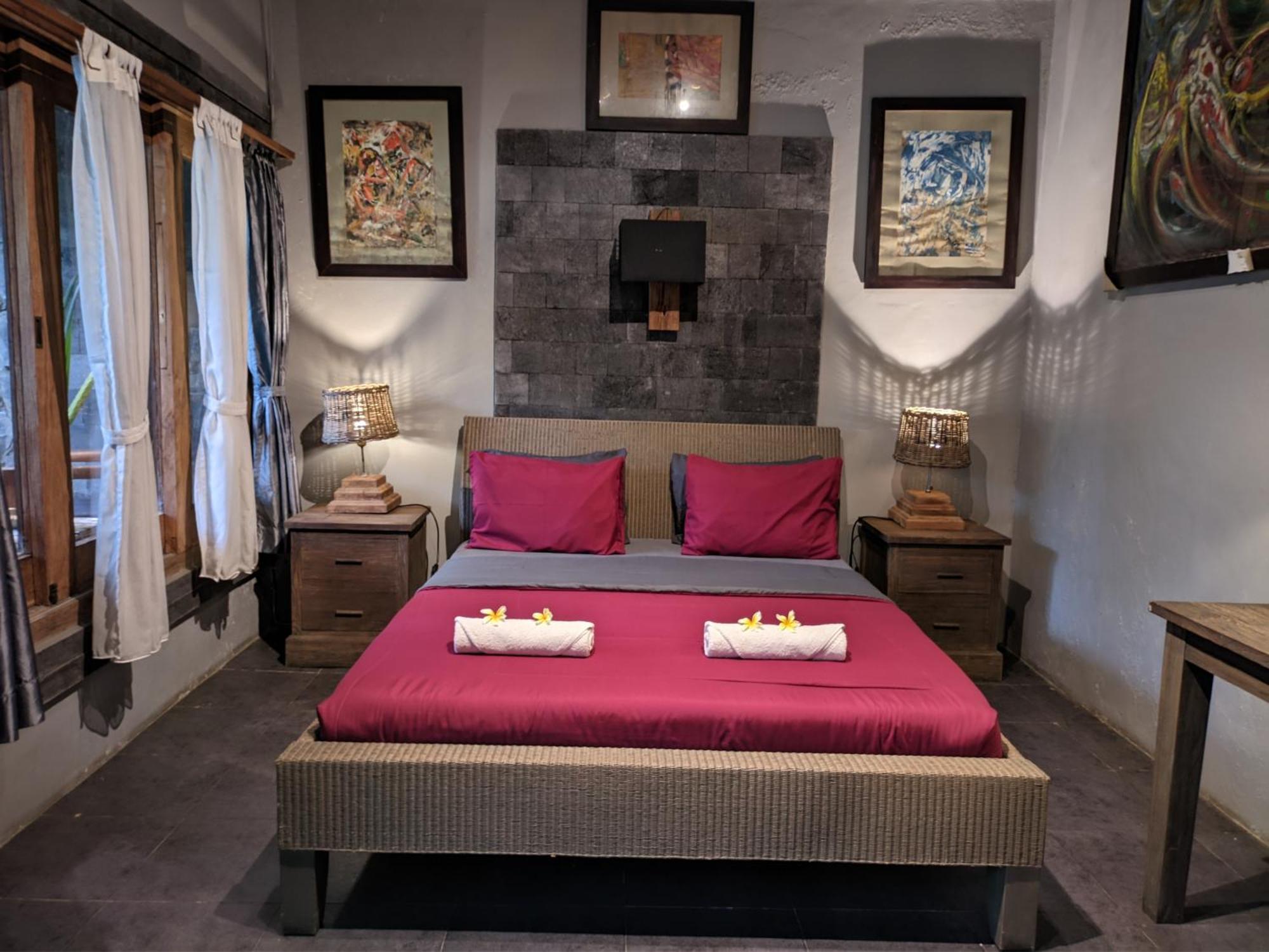 Astuti Gallery Homestay Yogyakarta Exterior photo